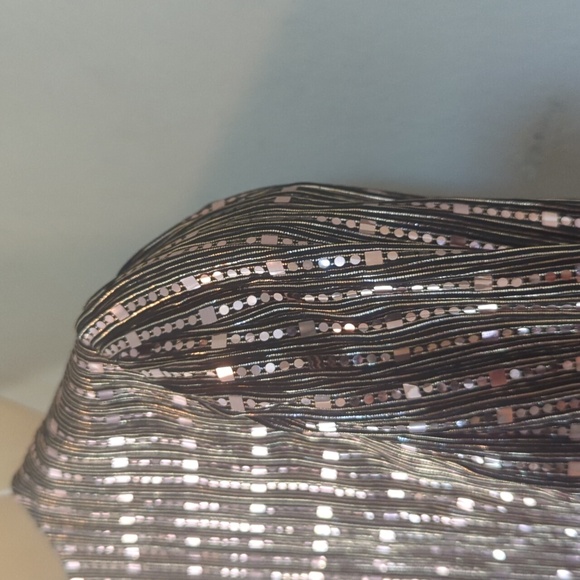 Lovers + Friends Goldie Metallic Sequin Tie Front Top S - Picture 9 of 15